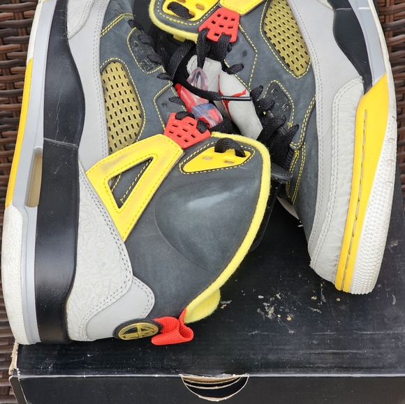 Nike Air Jordan Spizike Metallic Silver 2013 Men’s Size 10.5 315371-050
